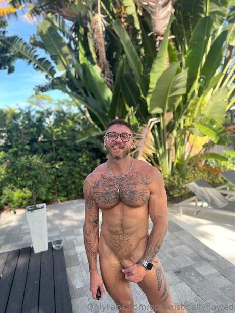 LeoBayne star sexy pic