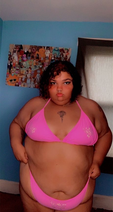 Opal Saiyan xxx pornstar picture