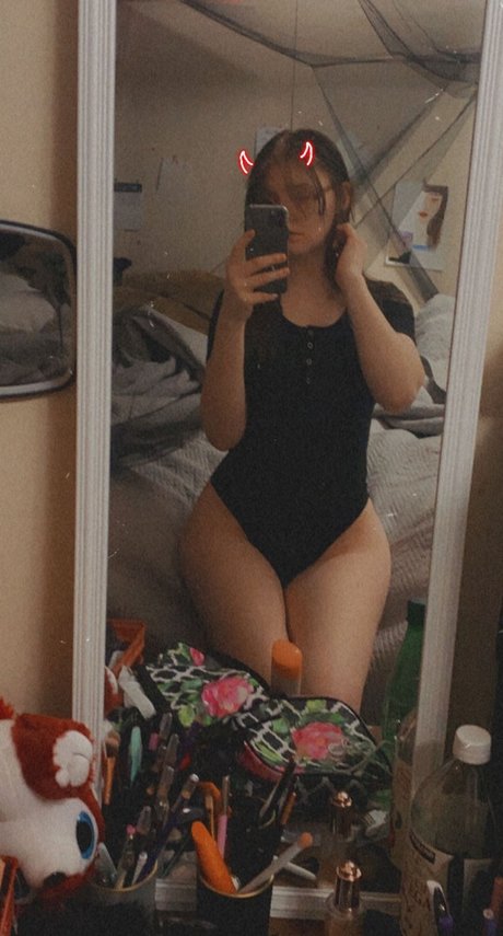 Opal Lilac star top image