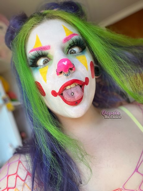 Oopsie The Clown_ pornographic star photo