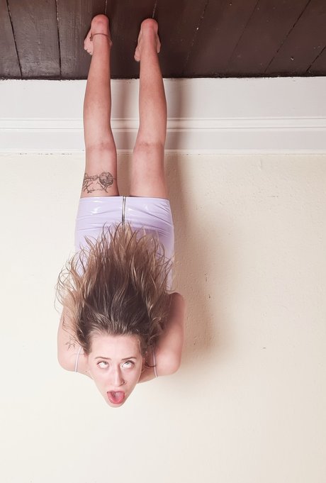 Oonagh Love star best photos