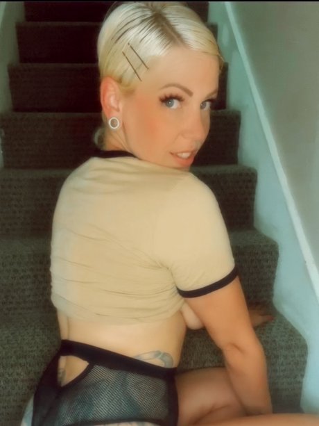 BYE BYE BITTY model adult gallery