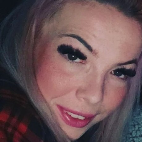 Ajstalksyou naked model pictures