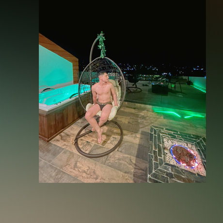 JA Florwer sexy actress photos