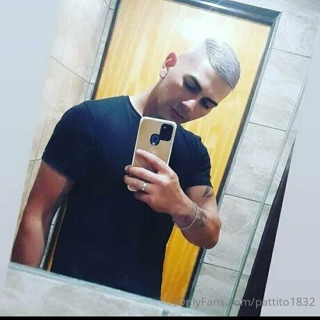 El pato pornstar naked img