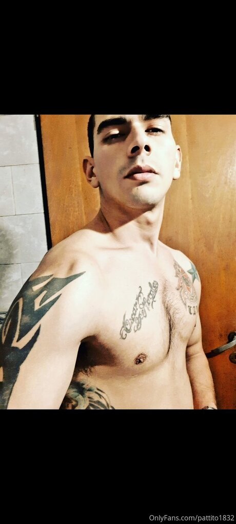 El pato model best gallery