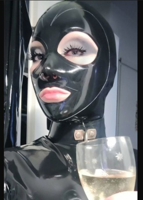 ParvaOrcus erotic pornstar photo