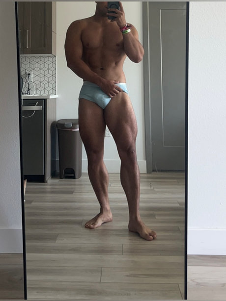 Papi BB nudes model gallery