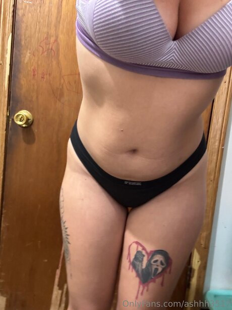 Ashhh adult model pics