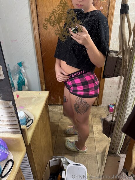 Ashhh pretty star img