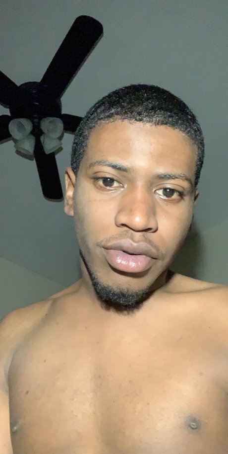 Aro Summers star nice pictures