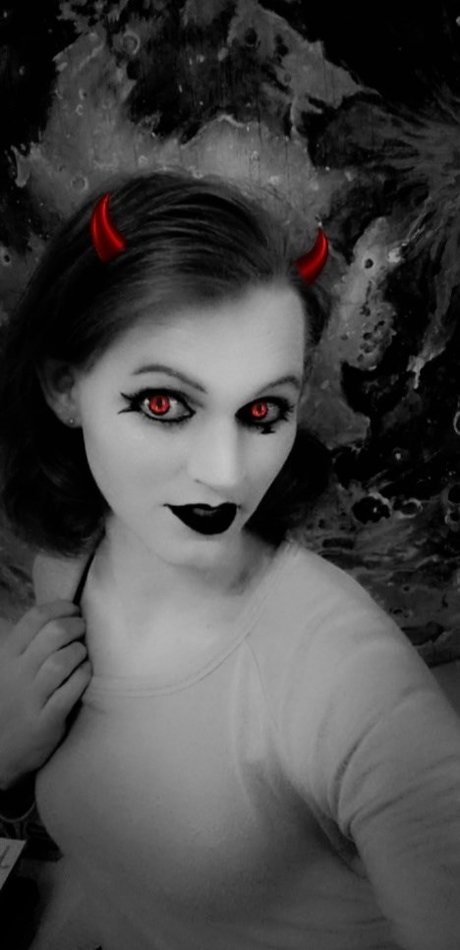 Pandora Scarlett hot pornstar archive