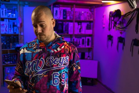 Alec Hardy star images