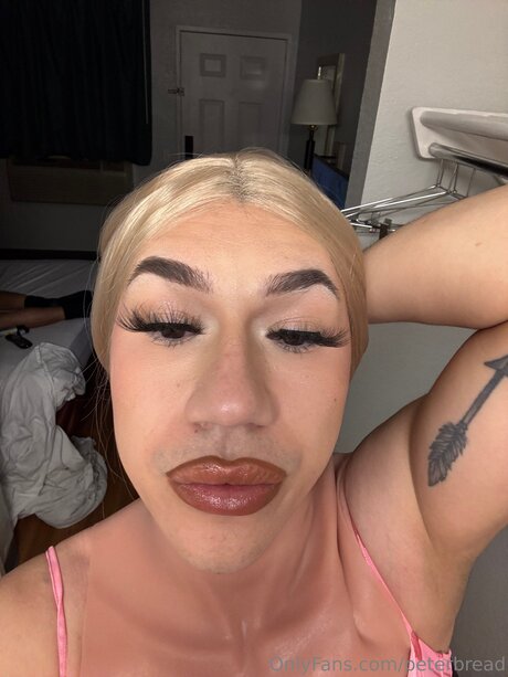 Peter Bread star naked photo