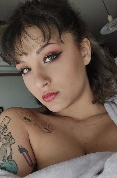 Mulisa Maze pretty actress pictures