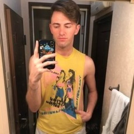 Perry Cavalari nude pornstar gallery