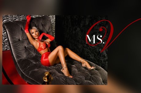 Ms V pornstar pretty images