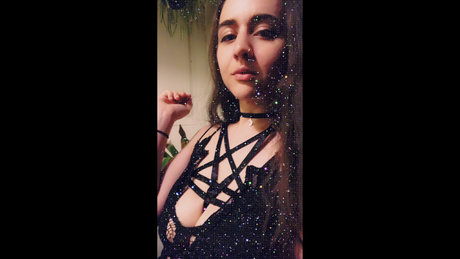 Peezy Pottz pretty actress archive