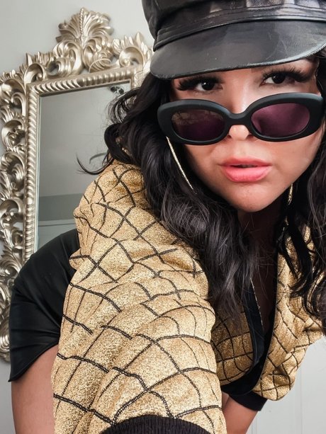 Peejsicle model exclusive pic