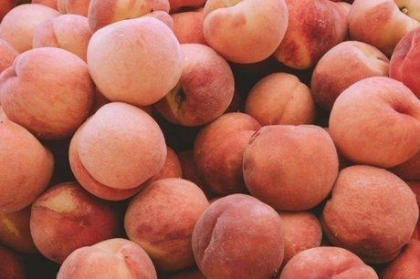 avlan model erotic photo