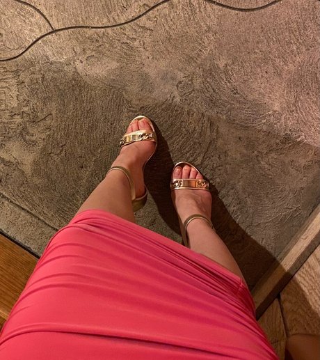 Royals Toes pornographic star pictures