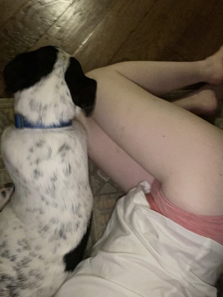 Peachy Beachy_ model naked img