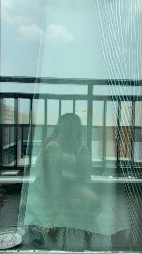 Chicken sexy actress img