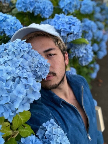 Pdx throat goat sex model picture