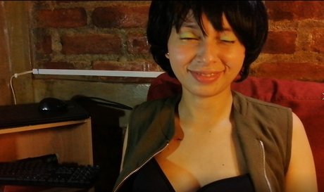 Paulinak m pornographic model pic