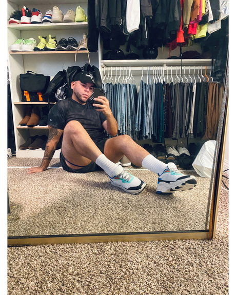 Alejandro Bravo star sexy pic