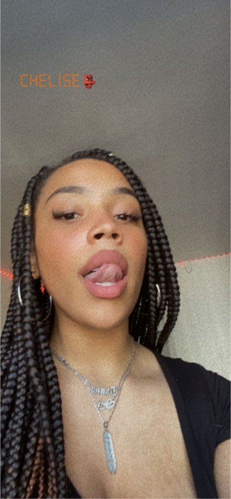 Female Dev_ model adult photo