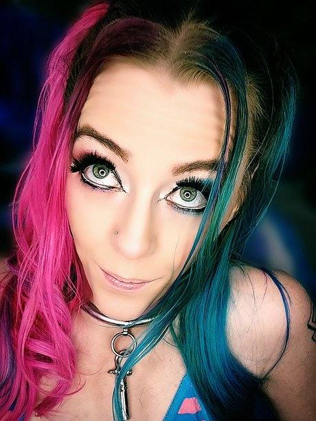 Newhyomie couple naked pornstar pics