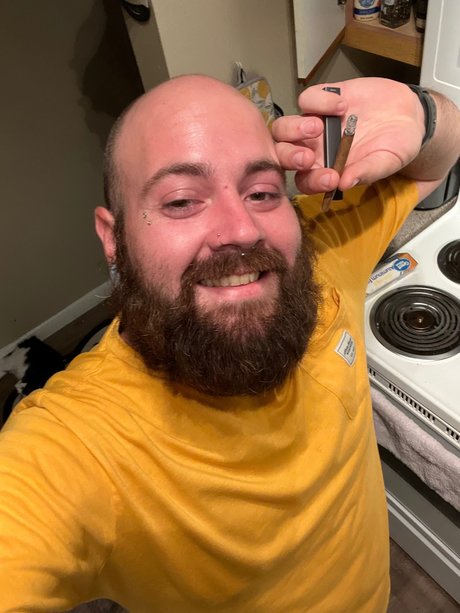 Dadbod713 pornographic model picture