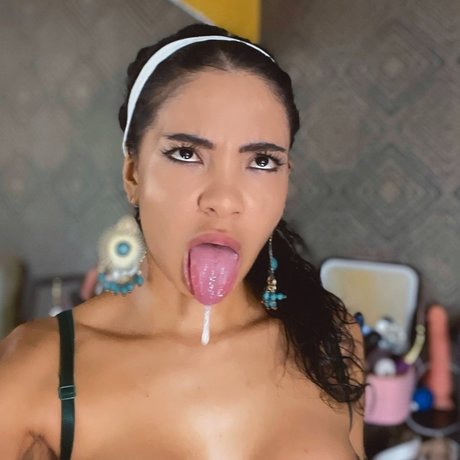 Cinnamon love nude star img