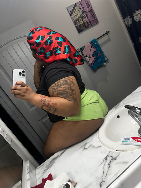 Come Play W Me_ high quality model image