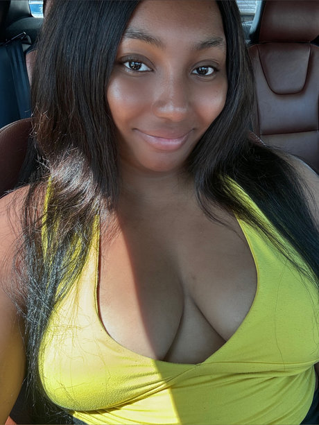 Peyton West model adult img