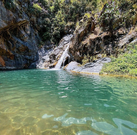 r0beii nude actress photos