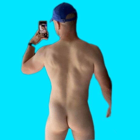 Travis W FREE star free pic