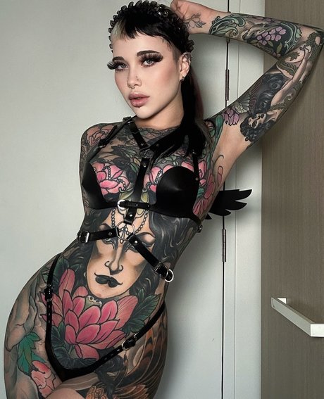 Tattooed Girl Next Door hot actress photo