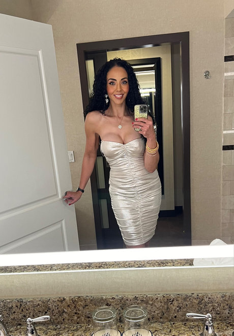 Dawn Alexis xxx pornstar picture