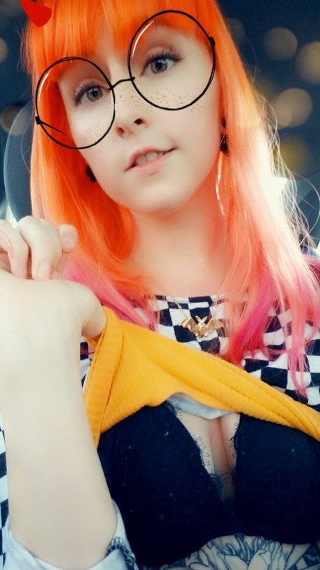 Its Pinky I swear_ star hot img