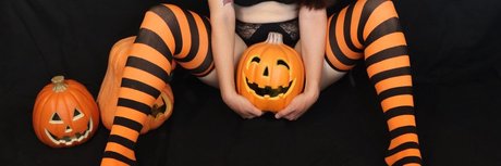 Cherry Charming adult actress gallery