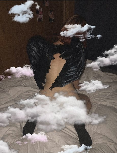 Prettyindecay naked pornstar pics