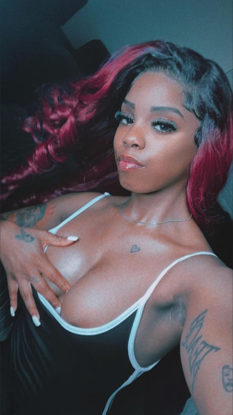 Girlshavefunx2 sexy star image