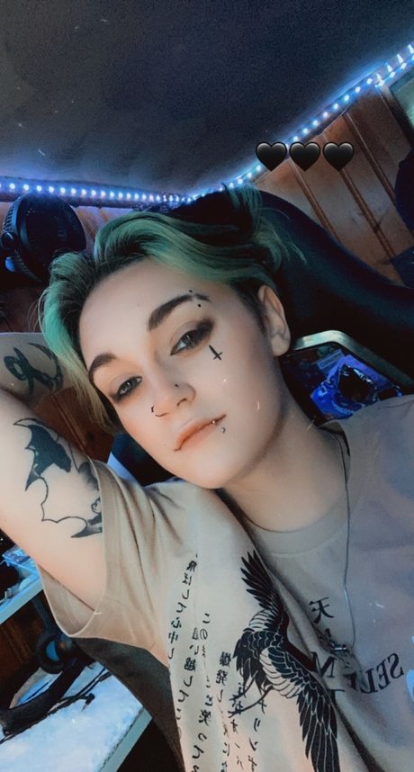 Daddy Elias nude actress pictures