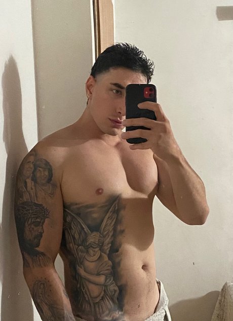 DANIEL OSORIO BETANCOURT star porn pic
