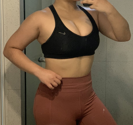 Ms Dango naked star img