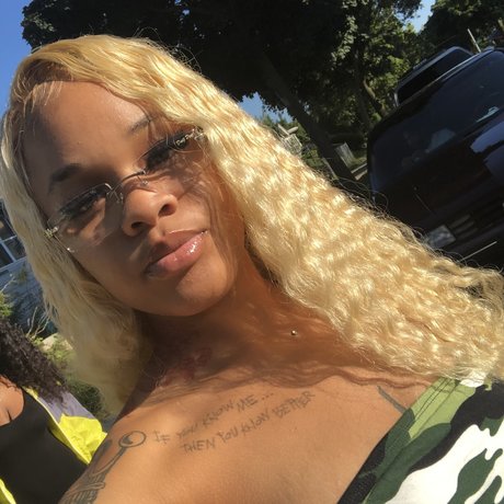 ThaDonD model adult archive