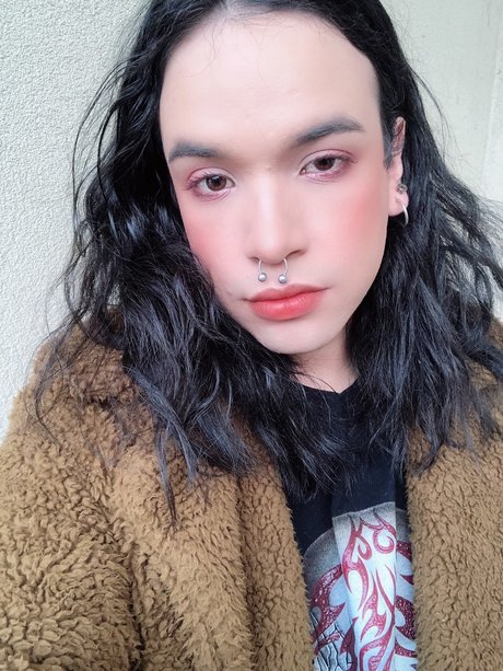 preciosa ruby model pretty picture