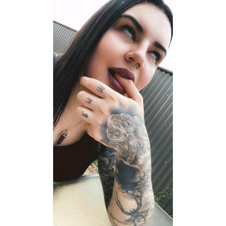 Rhinestone Eyes star art pics